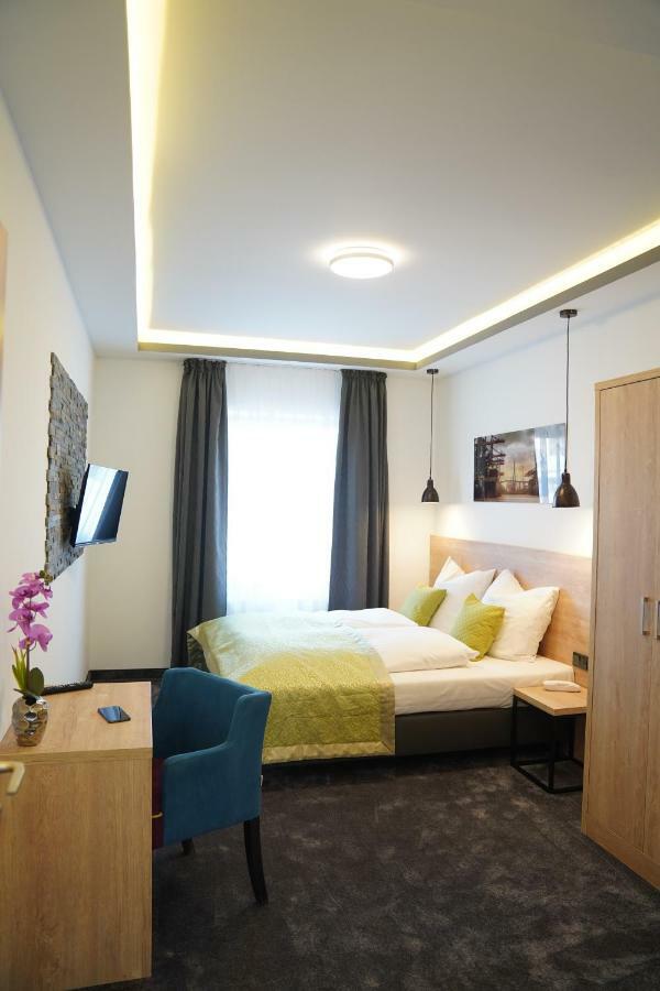 Hotel Dias Pinneberg Eksteriør billede