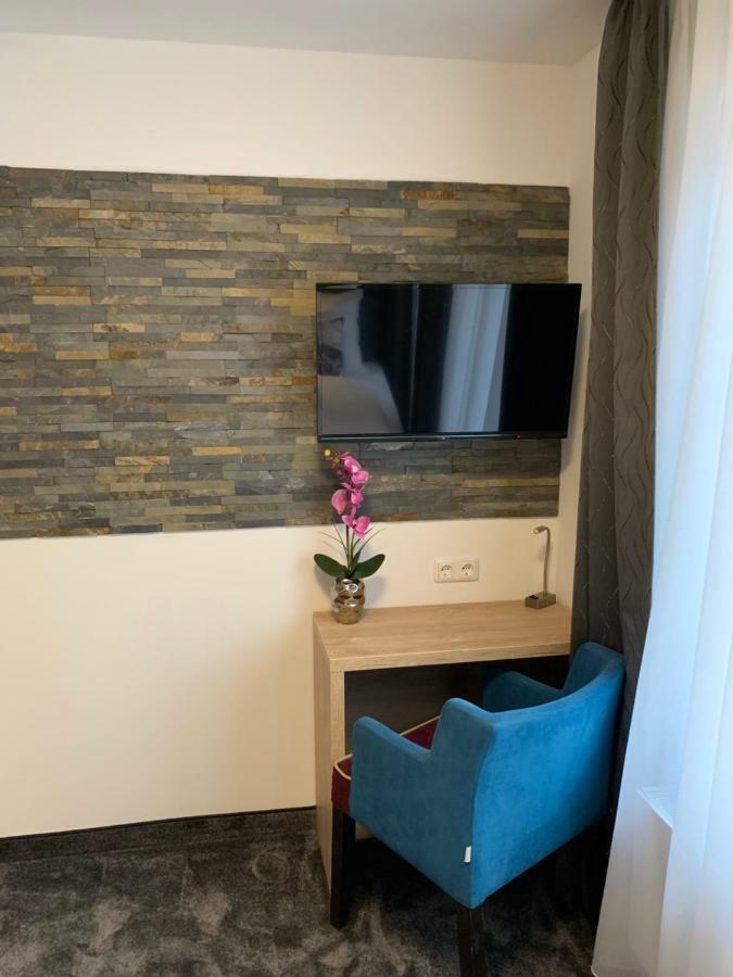 Hotel Dias Pinneberg Eksteriør billede