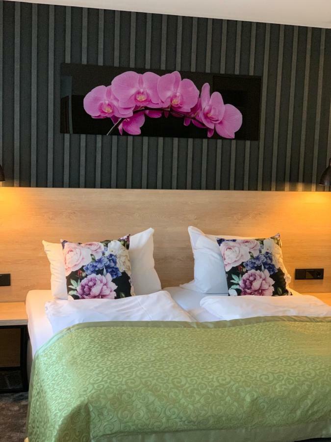 Hotel Dias Pinneberg Eksteriør billede