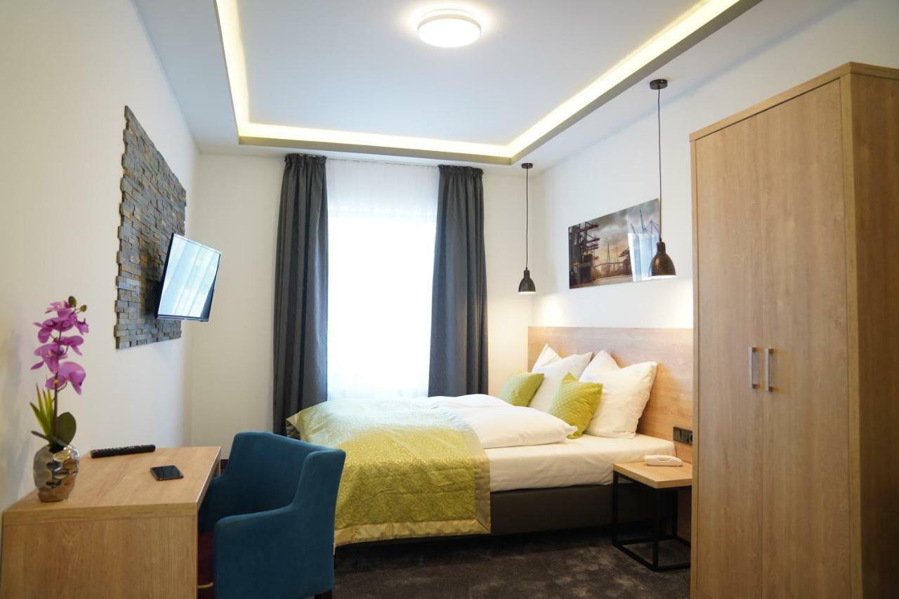 Hotel Dias Pinneberg Eksteriør billede